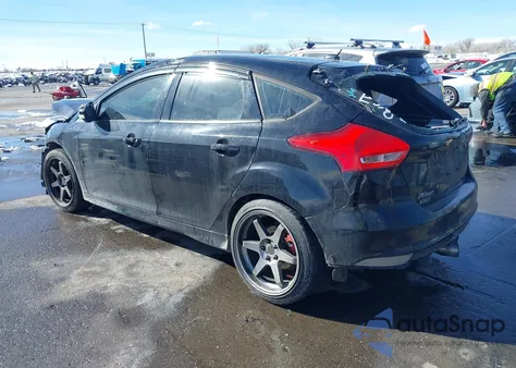 2016 Ford Focus St z USA, uszkodzony, nr VIN 1FADP3L94GL225576